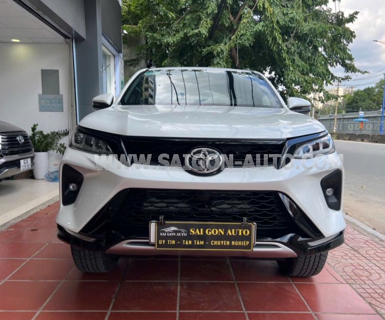 Toyota Fortuner Legender 2.4L 4x2 AT 2022