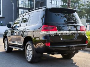 Xe Toyota Land Cruiser VX 4.6 V8 2015