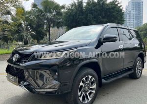 Xe Toyota Fortuner 2.4G 4x2 AT Legender 2020