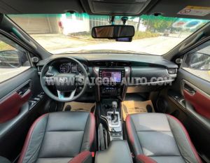 Xe Toyota Fortuner 2.4G 4x2 AT Legender 2020