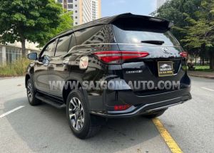 Xe Toyota Fortuner 2.4G 4x2 AT Legender 2020