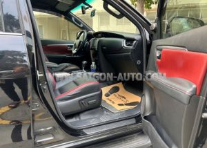 Xe Toyota Fortuner 2.4G 4x2 AT Legender 2021