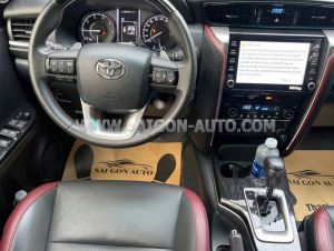 Xe Toyota Fortuner 2.4G 4x2 AT Legender 2021