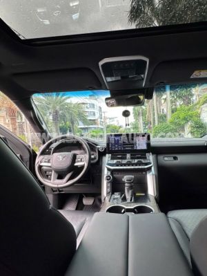 Xe Toyota Land Cruiser 3.5 V6 2023