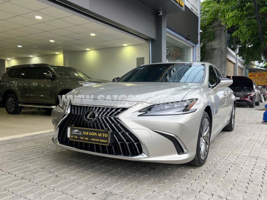 Lexus ES 250 2022