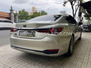 Xe Lexus ES 250 2022