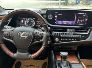 Xe Lexus ES 250 2022