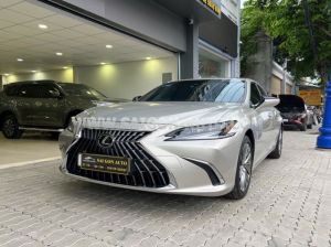 Xe Lexus ES 250 2022