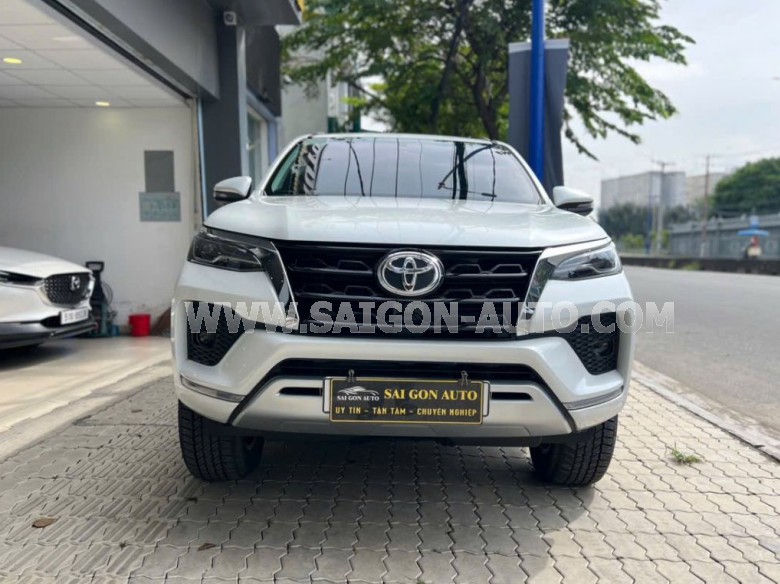 Toyota Fortuner 2.7L 4x4 AT 2024
