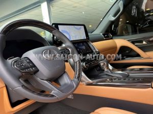 Xe Lexus LX 600 Urban 2024