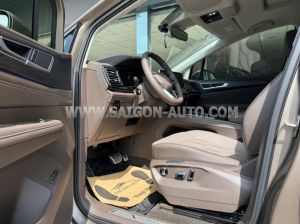 Xe Volkswagen Viloran Luxury 2024