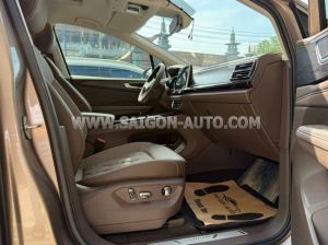 Xe Volkswagen Viloran Luxury 2024