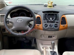 Xe Toyota Innova V 2011