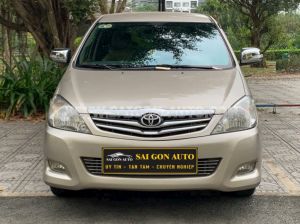 Xe Toyota Innova V 2011