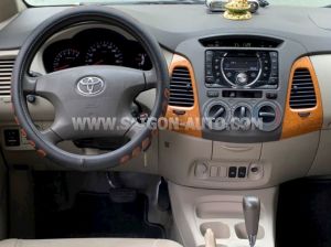 Xe Toyota Innova V 2011