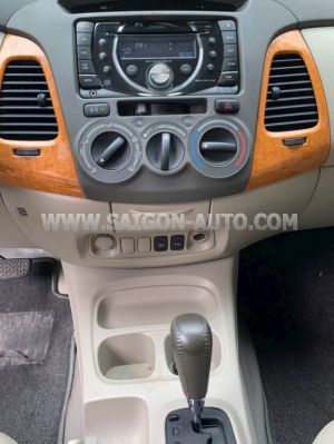 Xe Toyota Innova V 2011