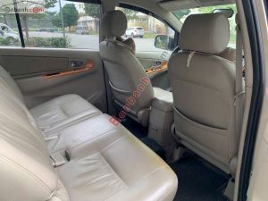 Xe Toyota Innova V 2011