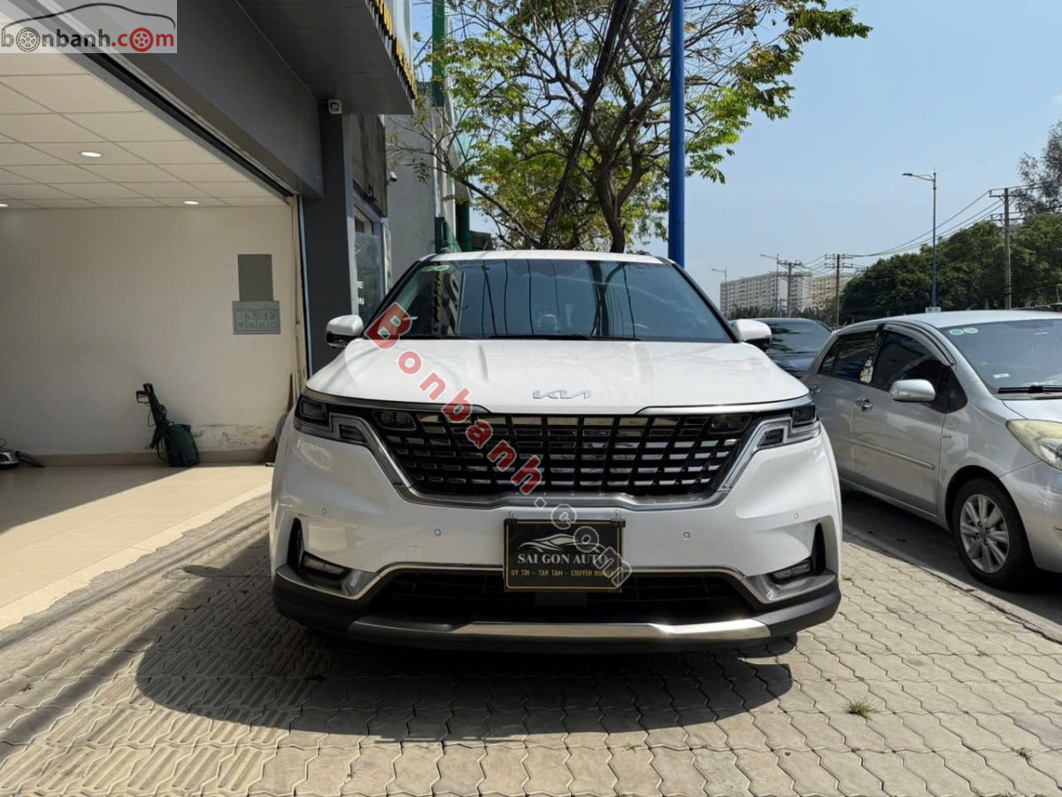 Kia Carnival Signature 3.5G 2022