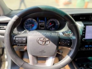 Xe Toyota Fortuner 2.7V 4x2 AT 2020
