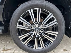 Xe Lexus LX 600 Urban 2024