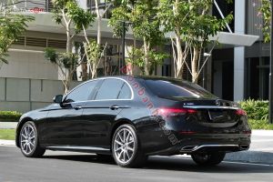 Xe Mercedes Benz E300 AMG 2021