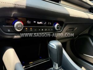 Xe Mazda 6 Premium 2.0 AT 2024