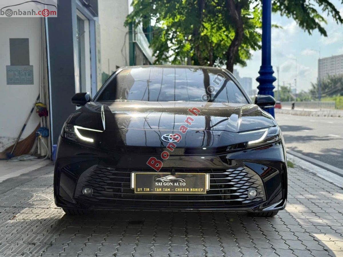 Toyota Camry 2.5 HEV Top 2026
