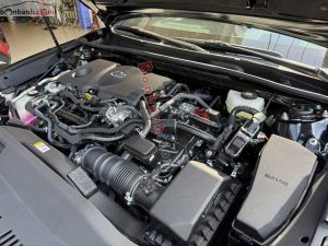 Xe Toyota Camry 2.5 HEV Top 2026